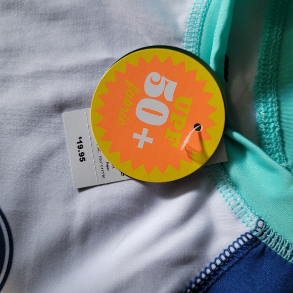 Medium Place Sport Rashguard (Inv #87) - Picture 2 of 4